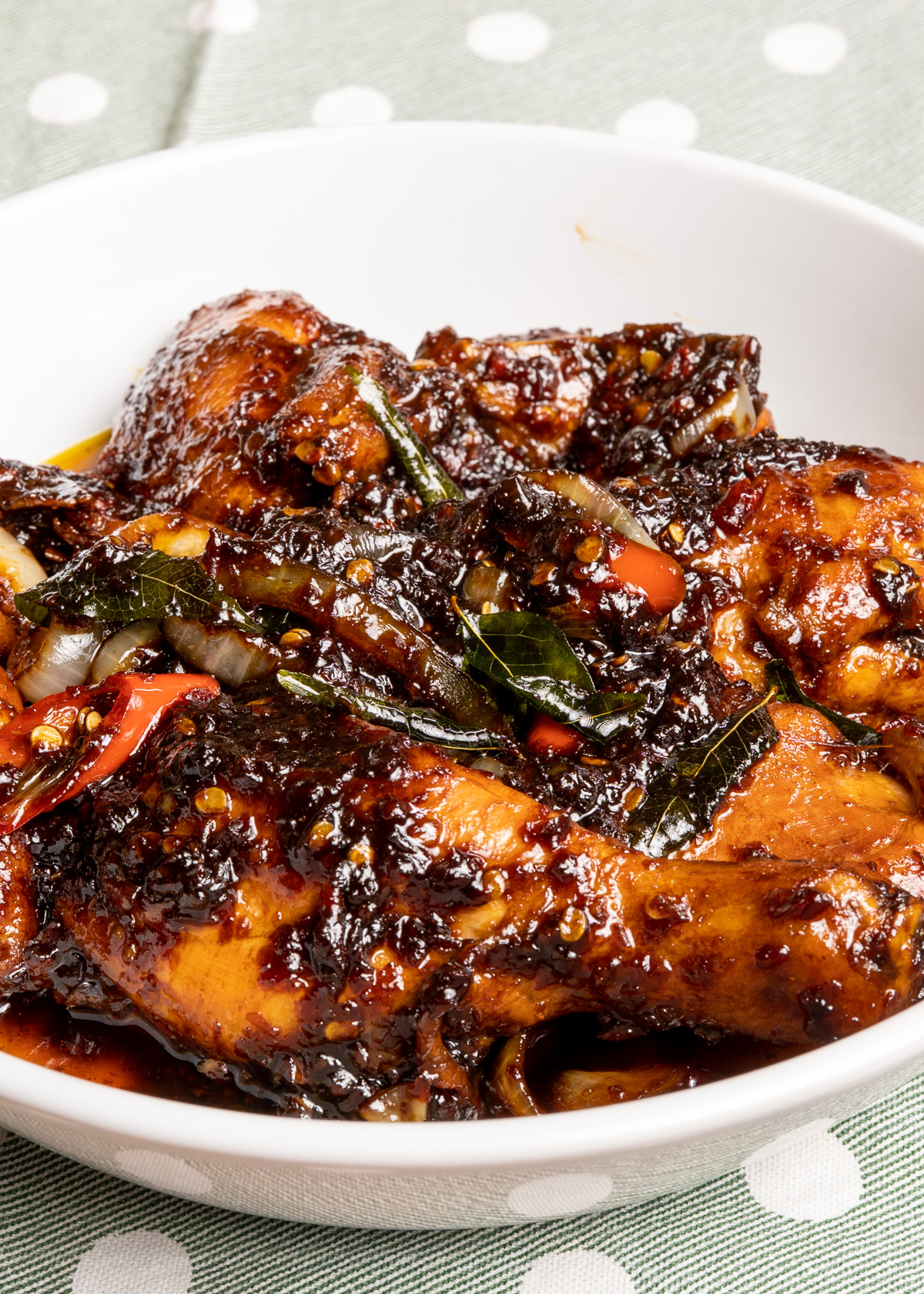 Ayam Masak Kicap Pekat Berkilat, Rasa Seimbang & Mudah Dibuat